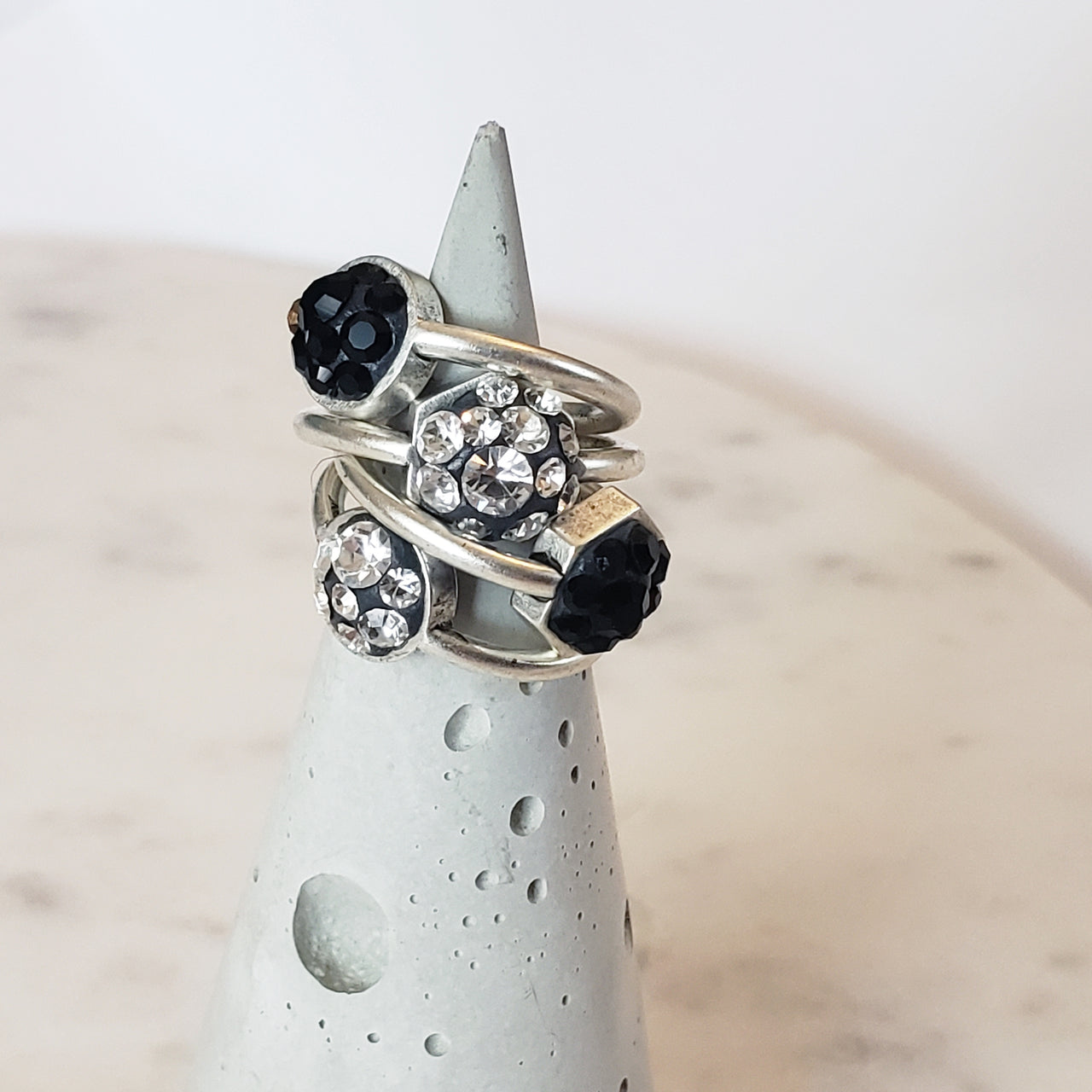 Geometric Black Sparkle Ring